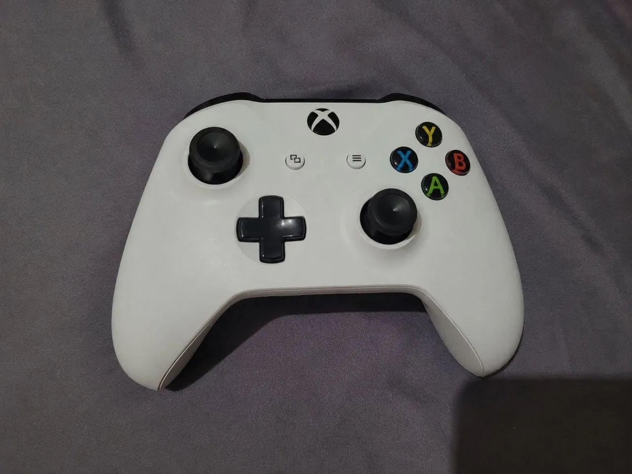 Xbox one a 1tb - Foto 3