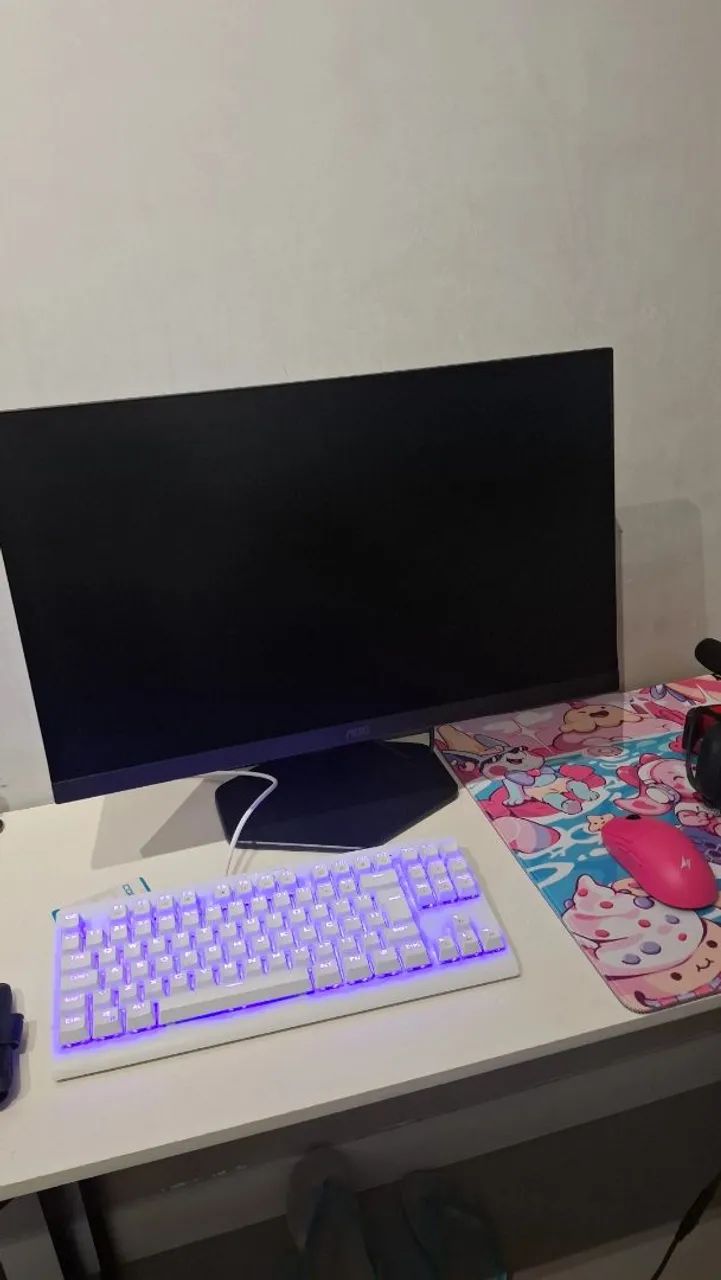 Monitor AOC 180hz, 24 com base ajustável 