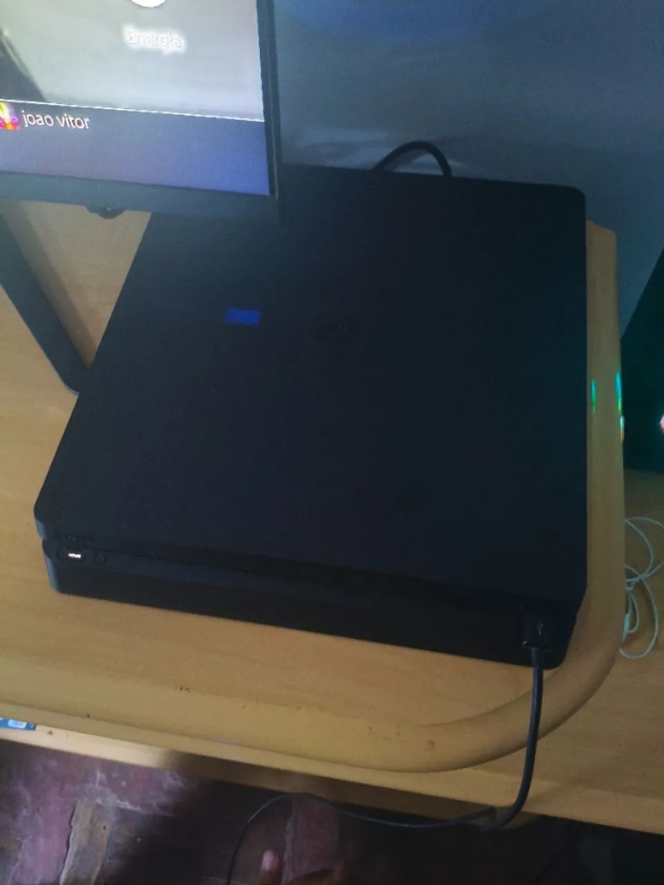 Ps4 Slim 1 terabyte com jogos - Foto 3