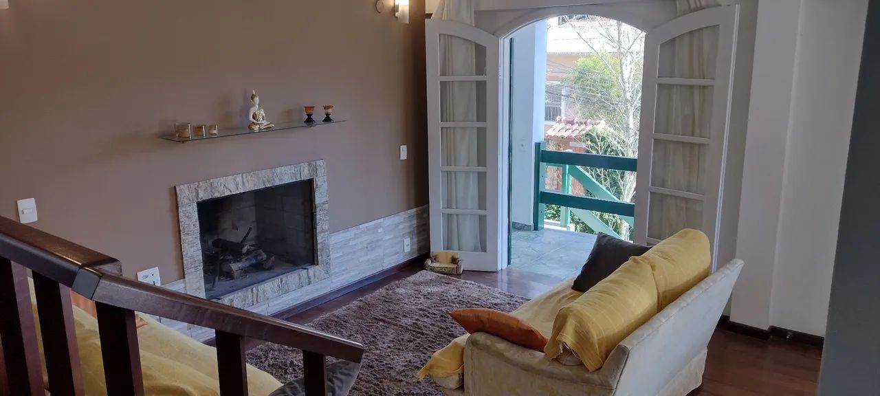 Oportunidade única!!! Casa triplex espaçosa e pertinho do Centro. - Foto 4