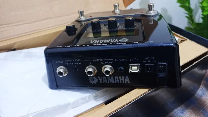 Pedaleira Yamaha Magicstomp / Magic Stomp - Zerada Na Caixa