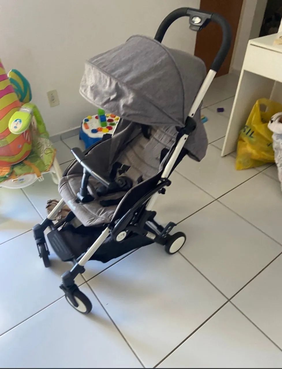 Carrinho Burigotto (abre e fecha com uma mão) - Foto 3