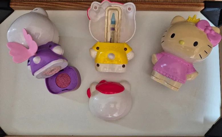 03 BONECAS HELLO KITTY + DIVERSOS PRODUTOS HELLO KITTY.  - Foto 5