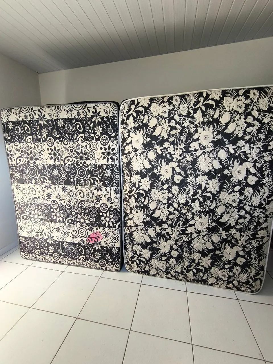 Vende-se Cama 2 Cama Box 