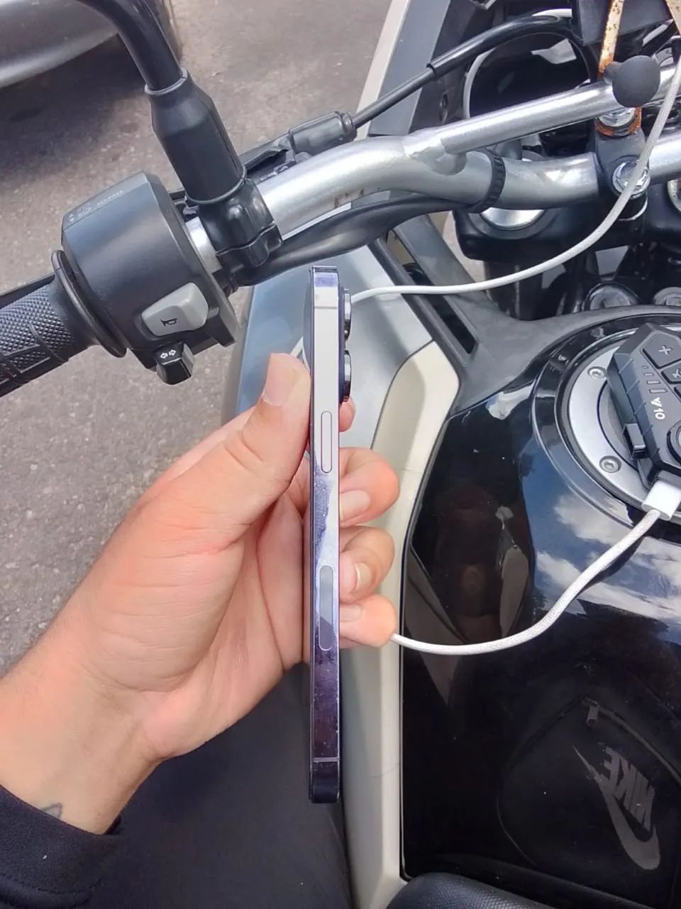 iPhone 14 Pro Max , tela e bateria trocada e um pequeno risco na tela  - Foto 2