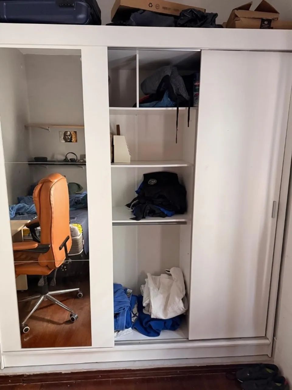 Guarda-roupa com Portas de Correr e Espelho - Branco - Foto 2