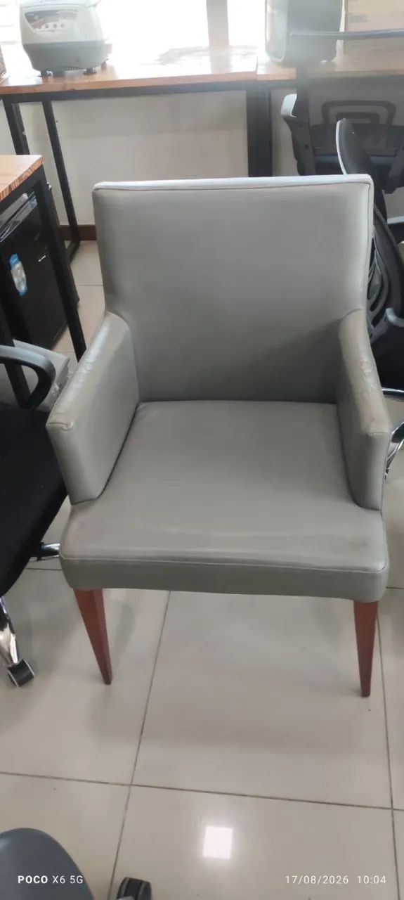 Poltronas Cinzas - Foto 2