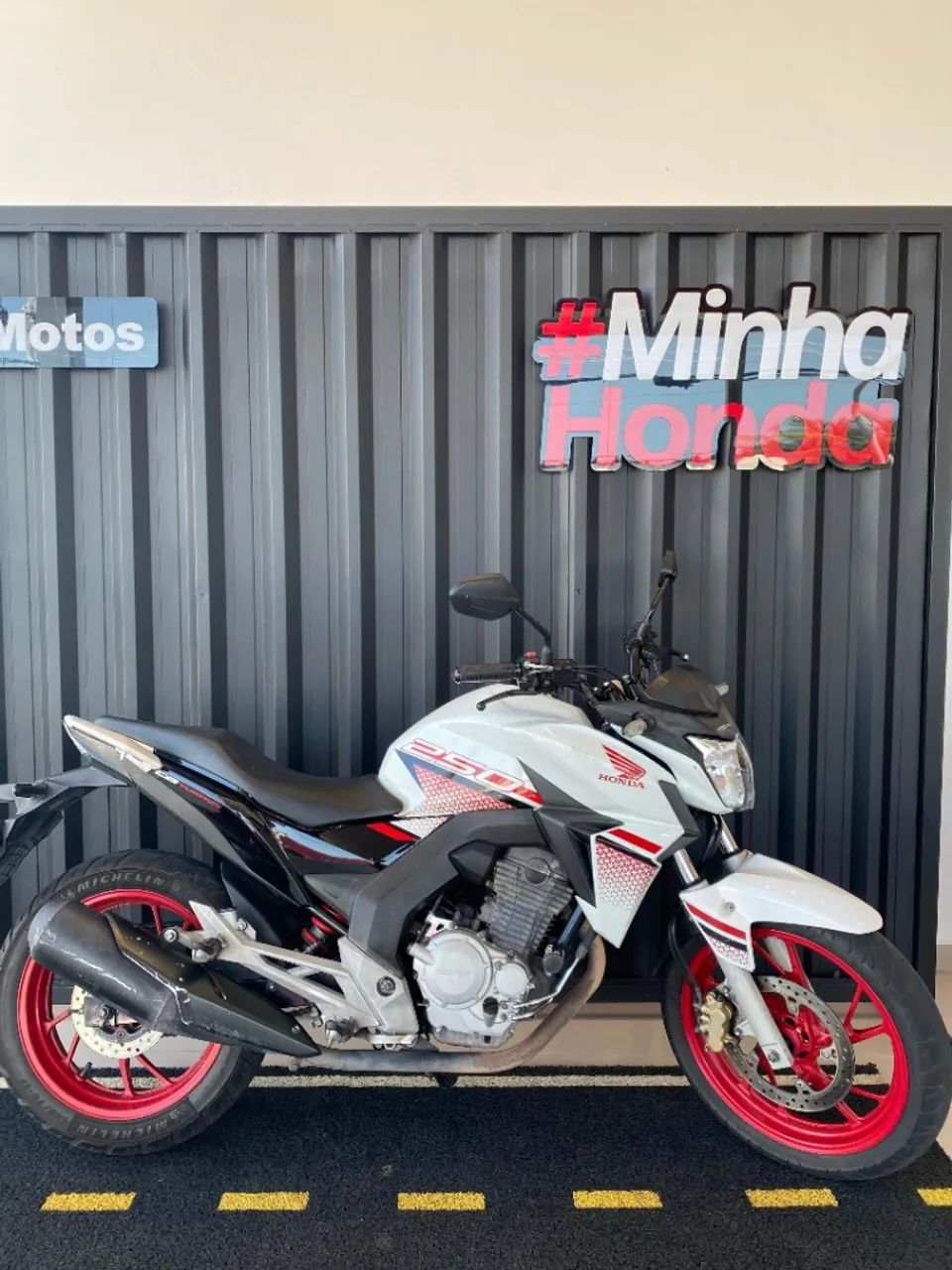 CB 250F TWISTER CBS.