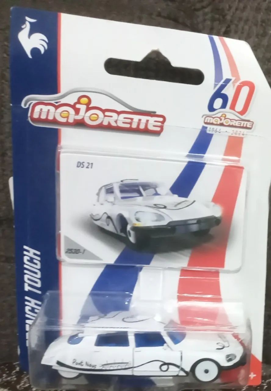 miniatura majorette