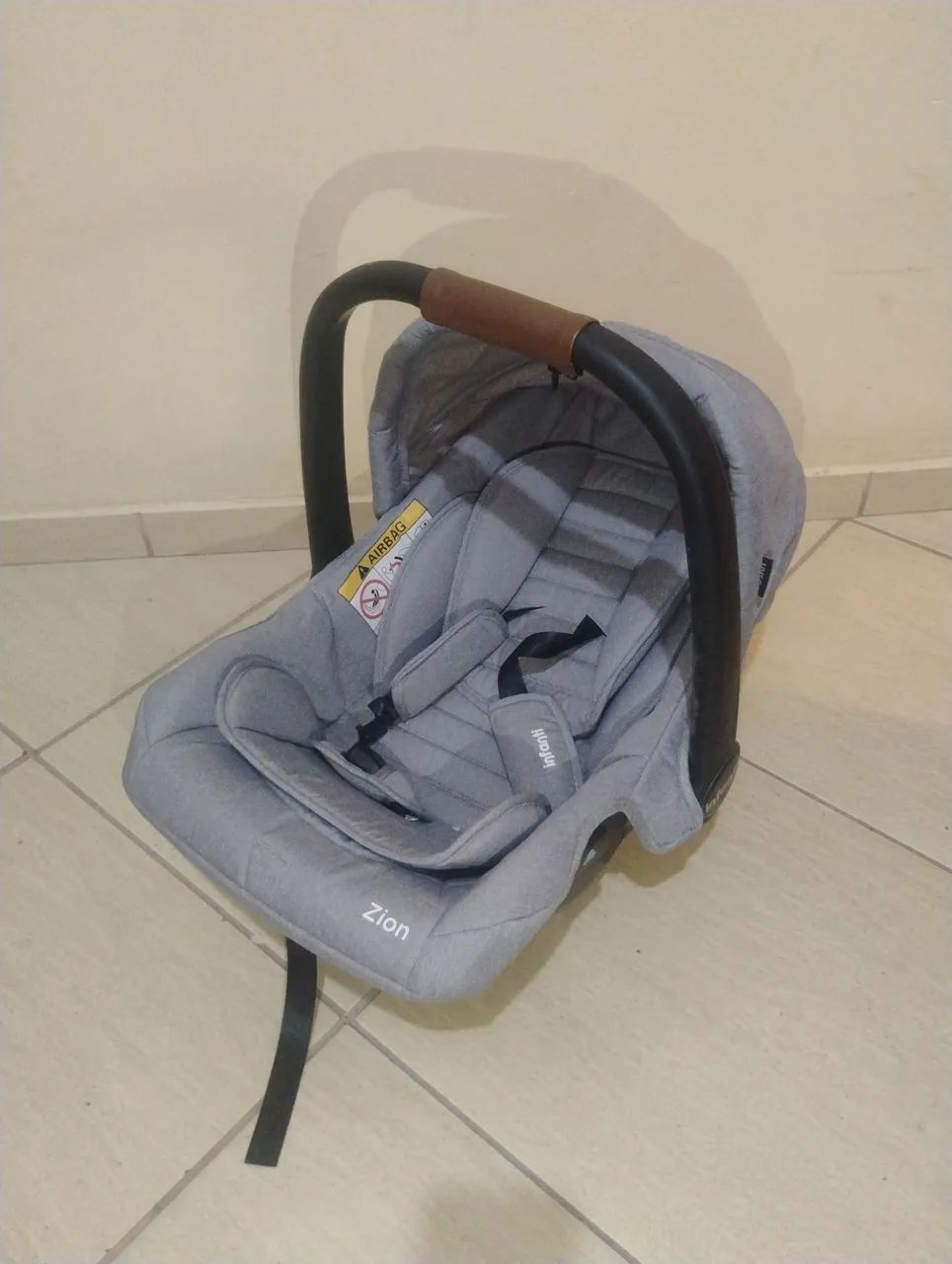 Carrinho de bebê Breeze com bebê conforto  - Foto 4