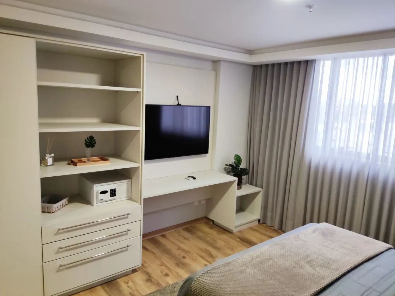 Flat Suíte Confortável com Cama Queen e Cozinha Americana - Foto 3