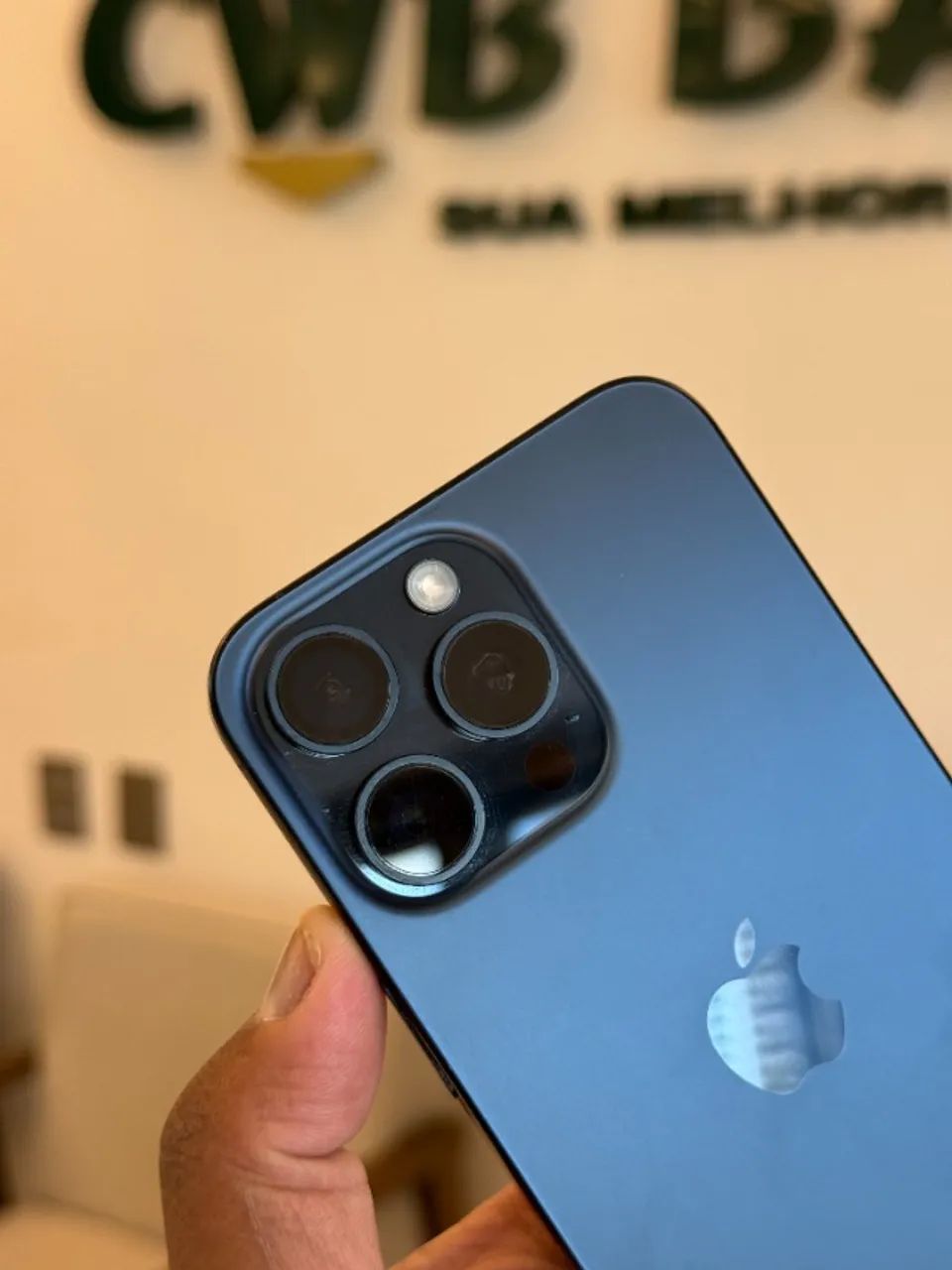 iPhone 15 Pro Max 256GB Azul Bateria 84% - Loja Fisica - Celulares