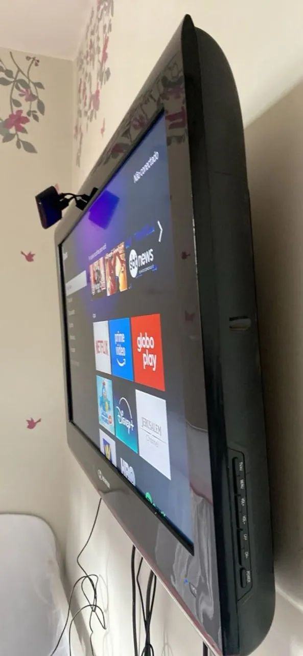 Vendo televisão 32 polegadas com aparelho Roku, - Foto 2