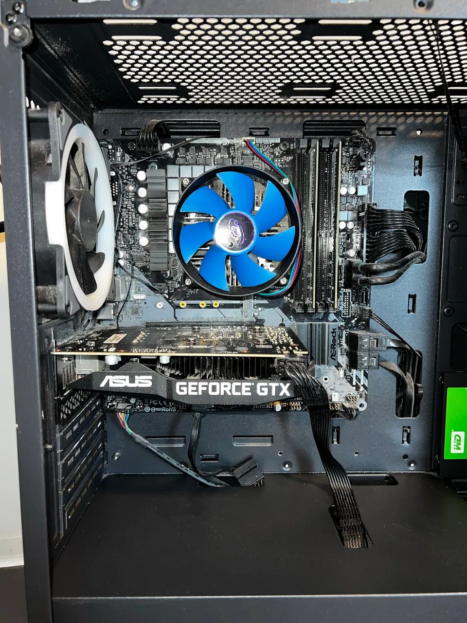 PC Gamer i7-9700F + GTX 1660 Ti 6GB + 16GB RAM + SSD 1TB