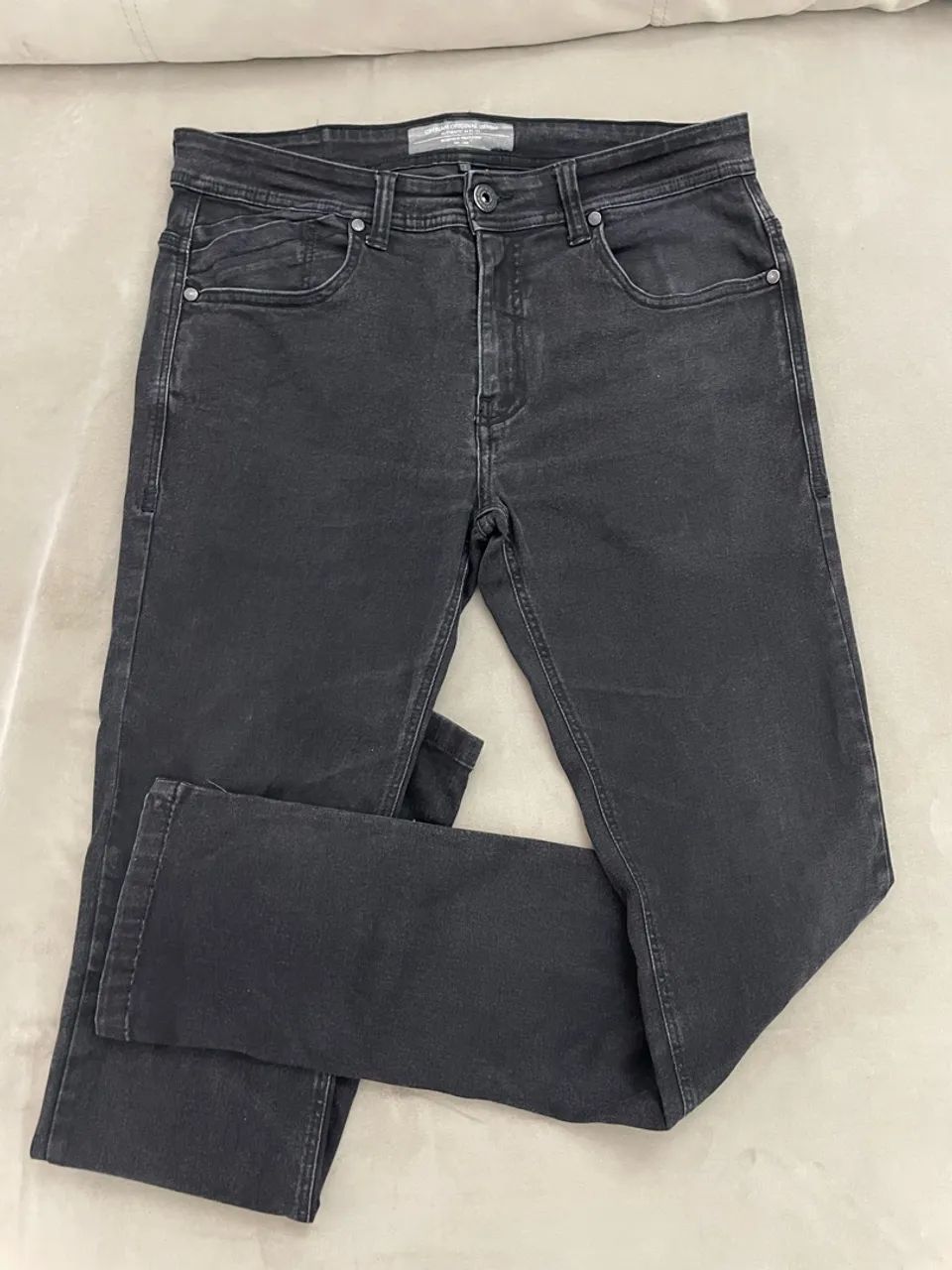 Vende-se calça jeans importada da Siberian