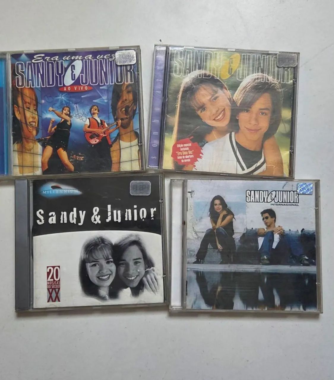 CDs Sandy e Júnior 
