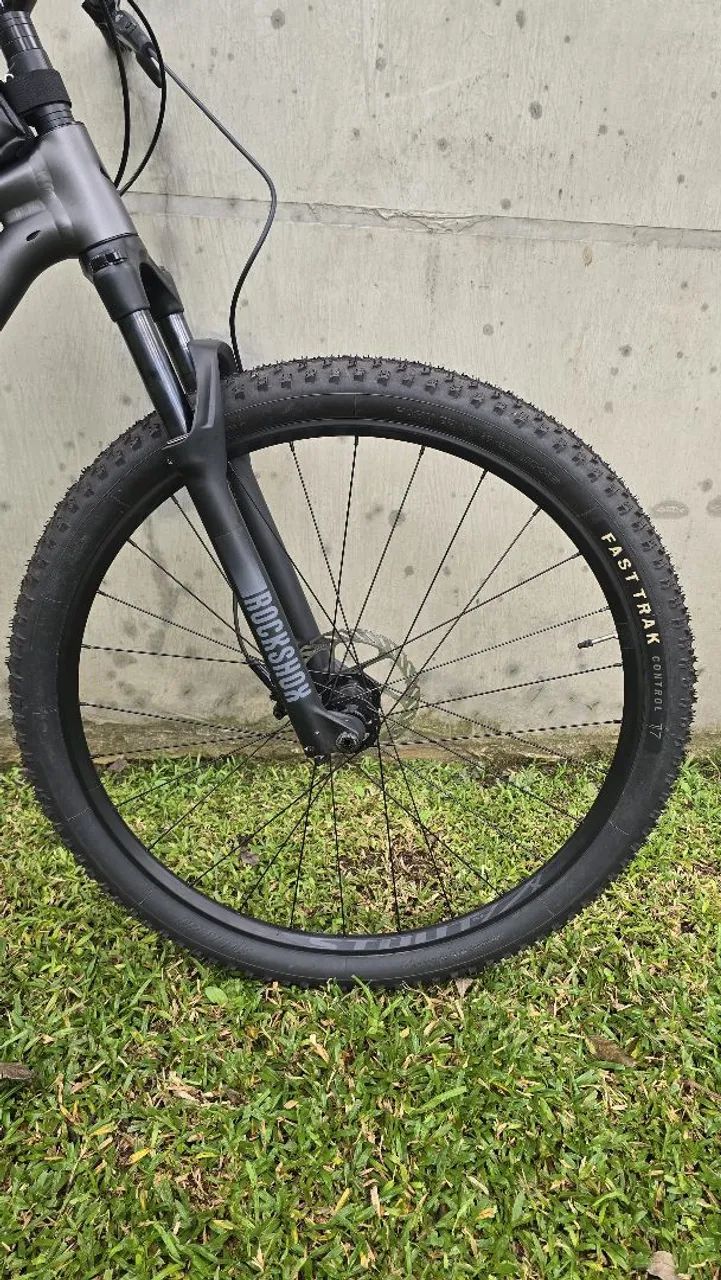  Specialized Chisel M Grafite Impecável - Apenas 3 Usos - Nota Fiscal - Foto 5
