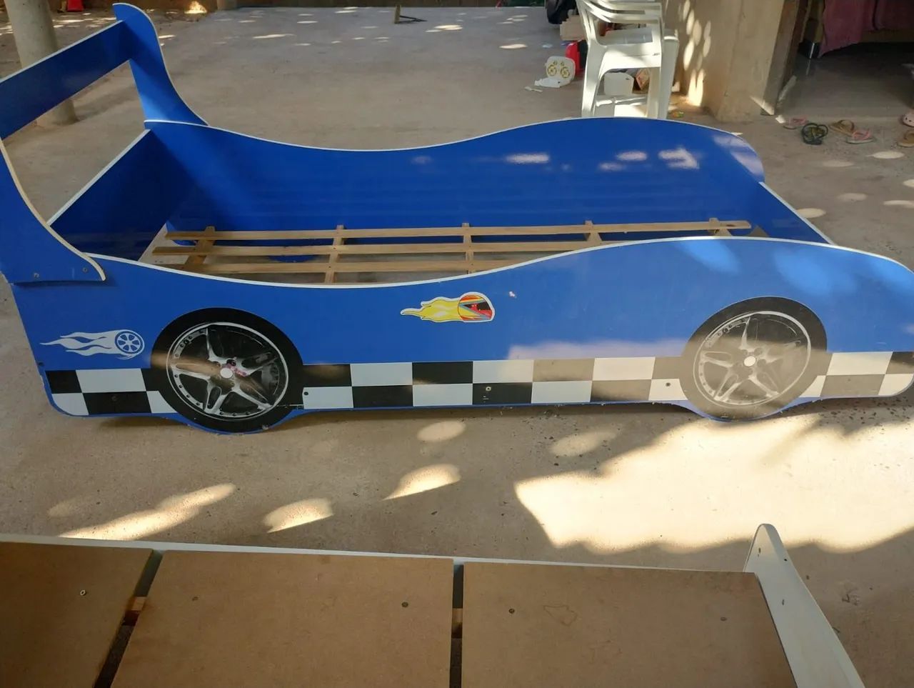 Cama infantil com colchão