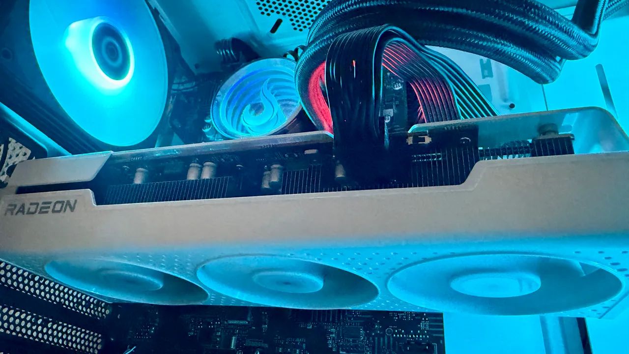 PLACA DE VÍDEO RX 7600 XFX QICK 380 SPEEDSTER  - WITHE EDITION - zero- na caixa - Foto 3