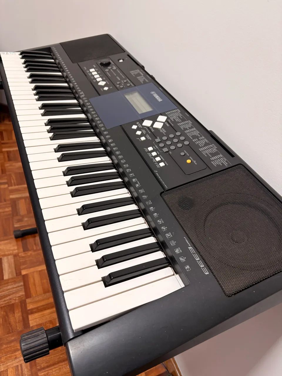 Teclado Yamaha PSR-E333 - Foto 4