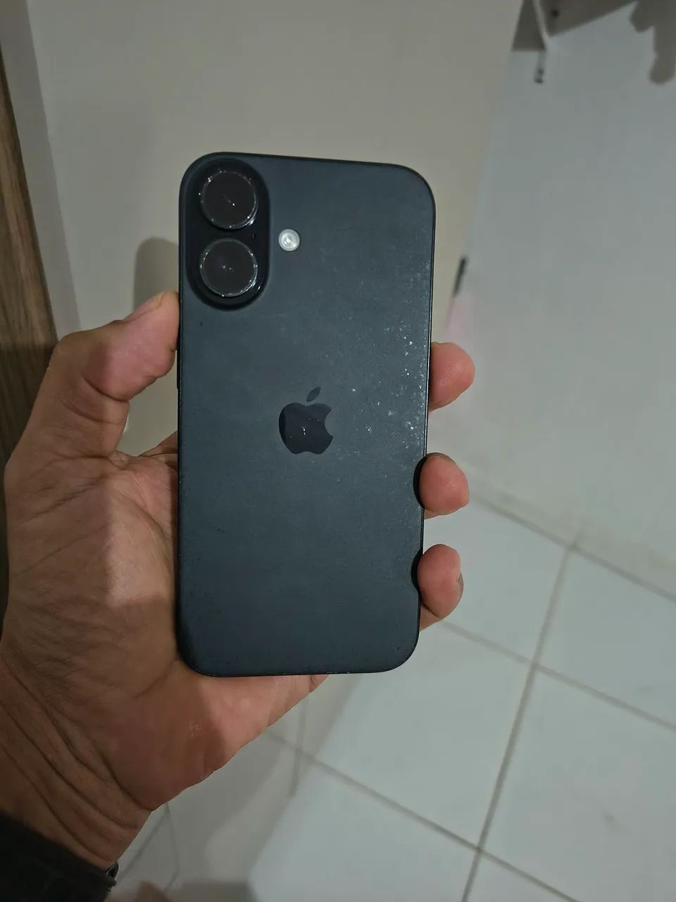 iPhone 16 para peças 