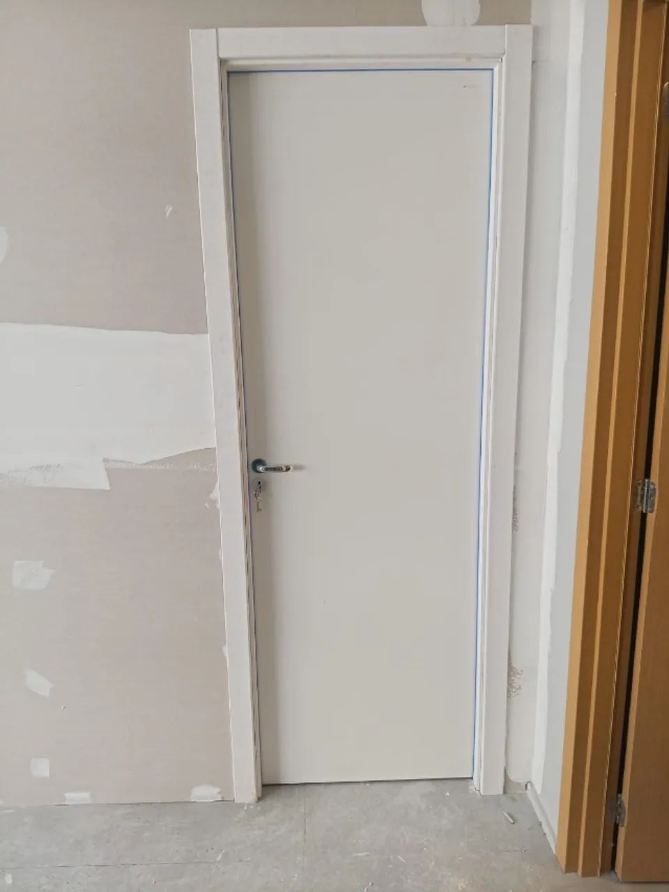 Assentamento de portas e kit porta pronta - Foto 2