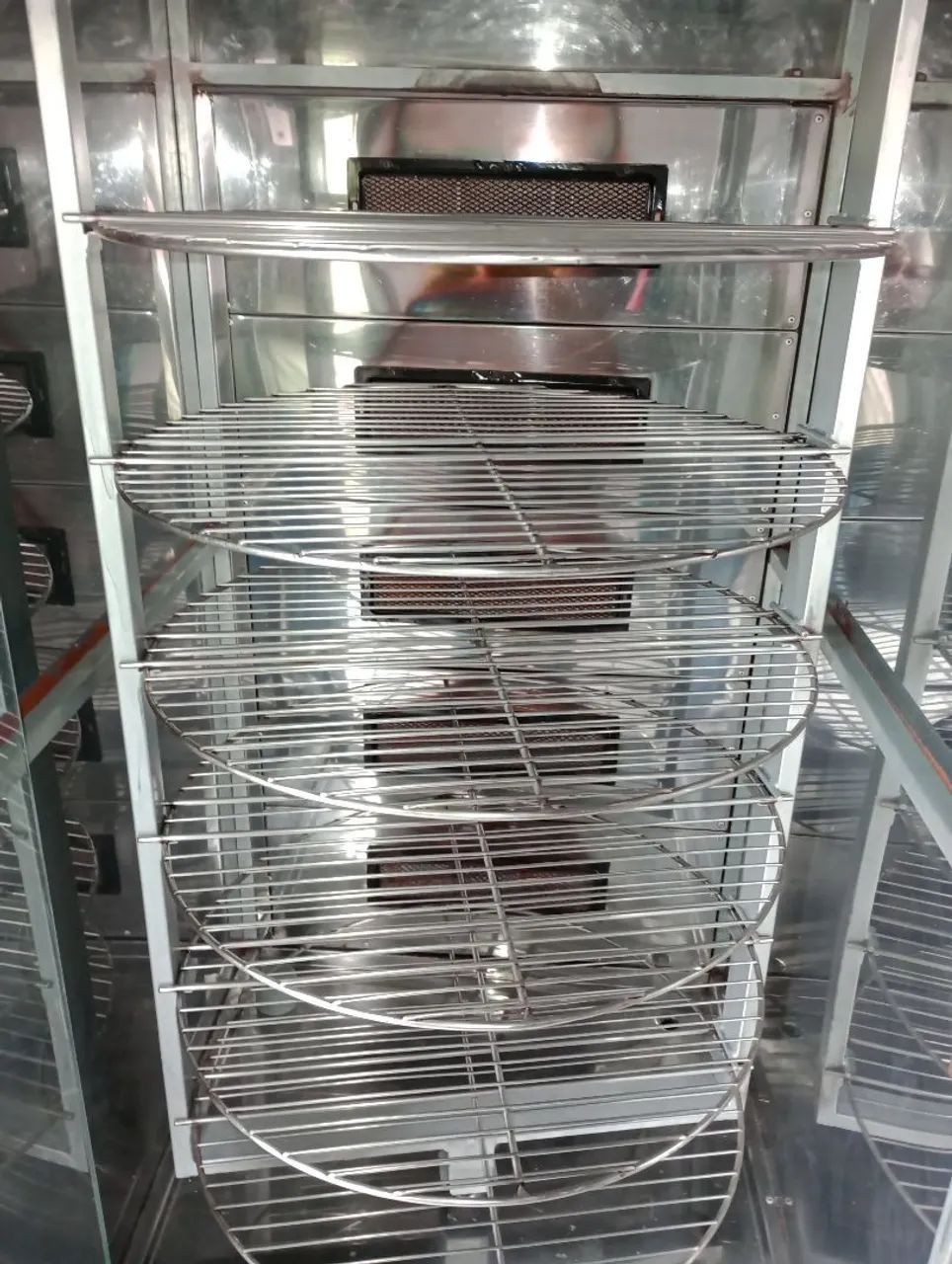 Máquina de assar frangos 