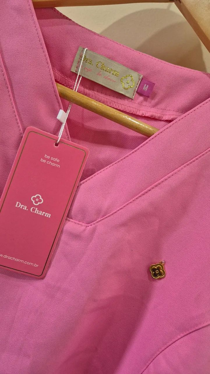 Blusa (Scrub) Dra. Charm Rosa (M) - Foto 3
