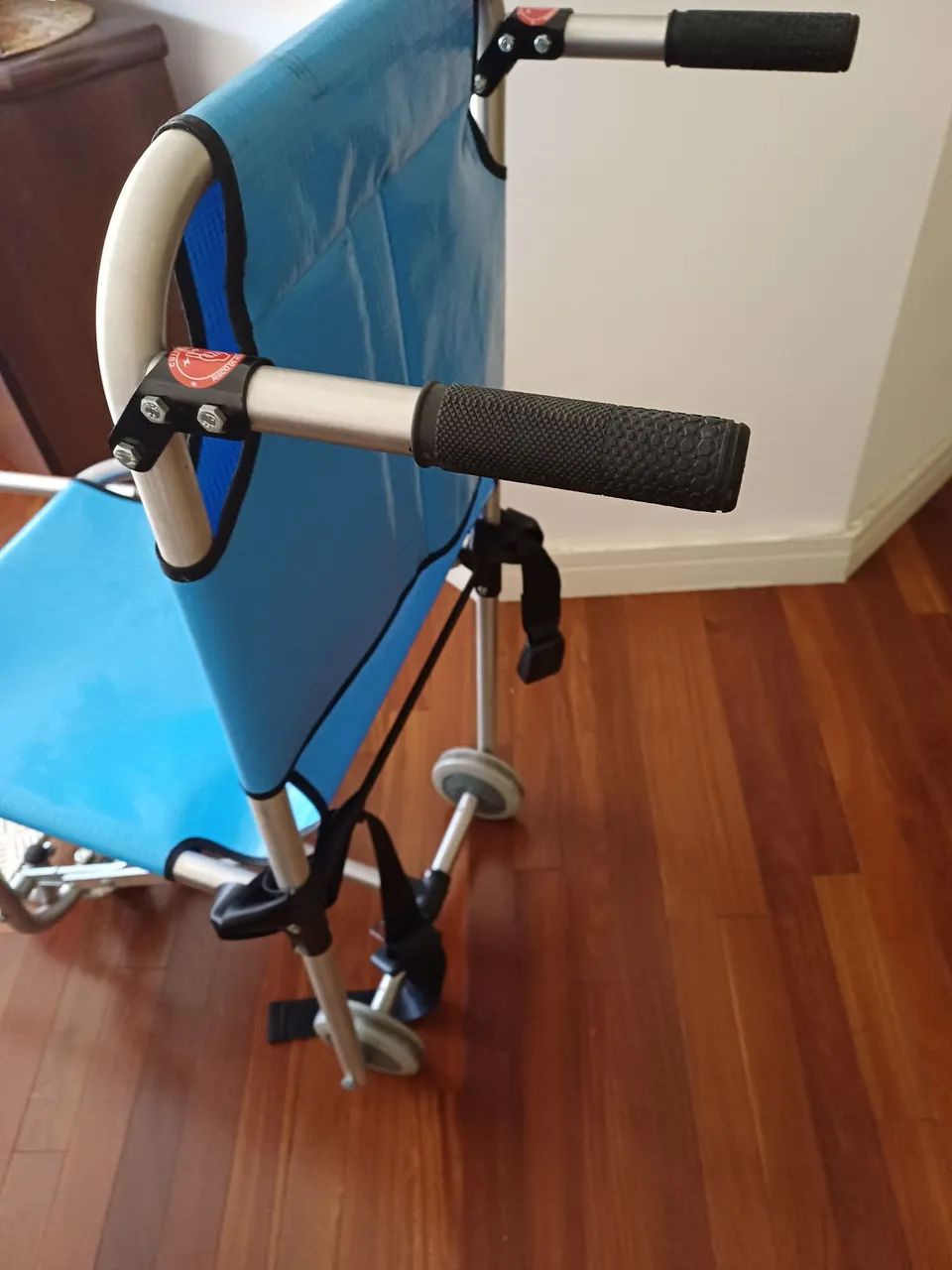 Cadeira de resgate rodas - Foto 4