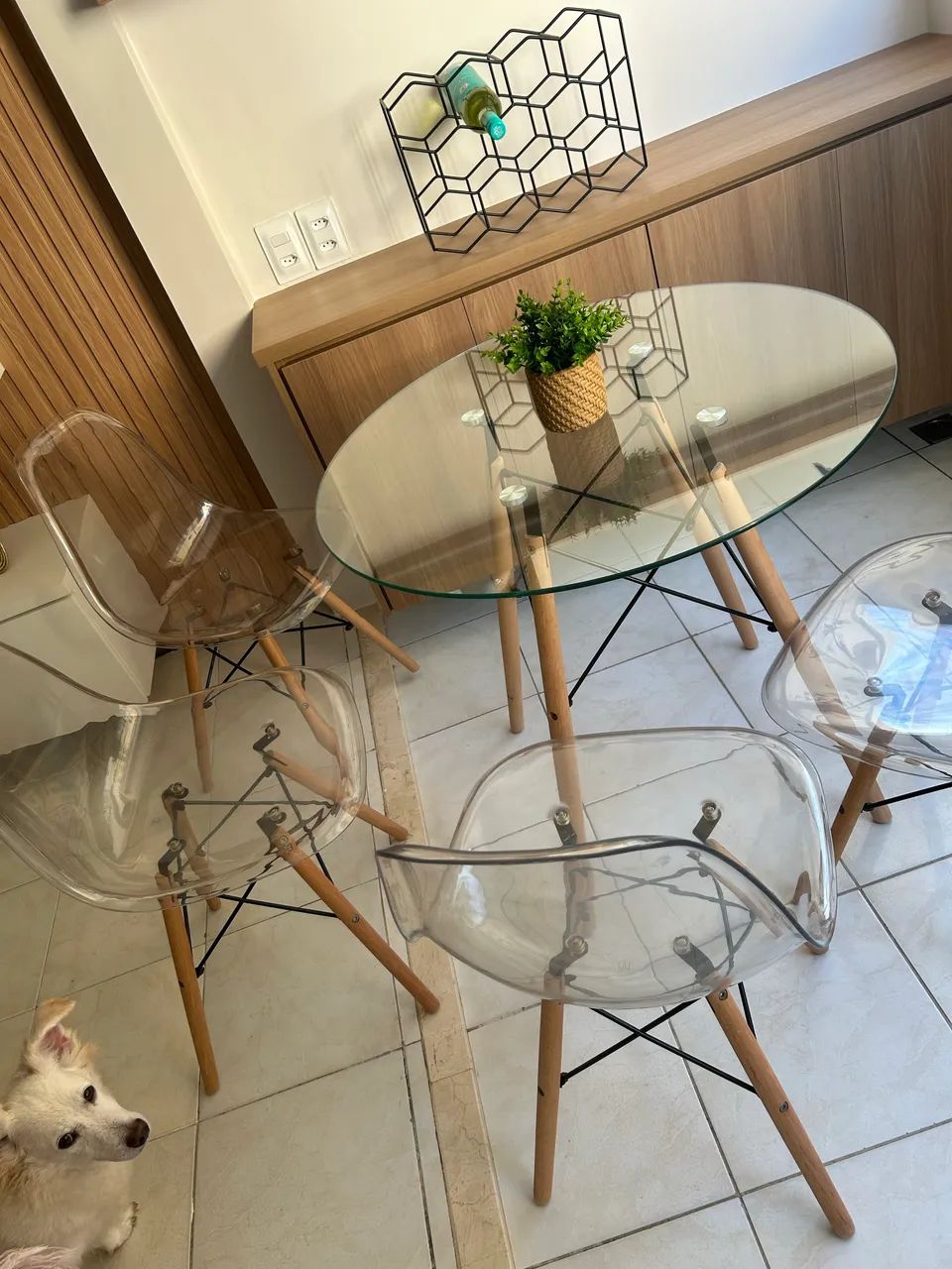 Mesa e 04 cadeiras para varanda ou cozinha