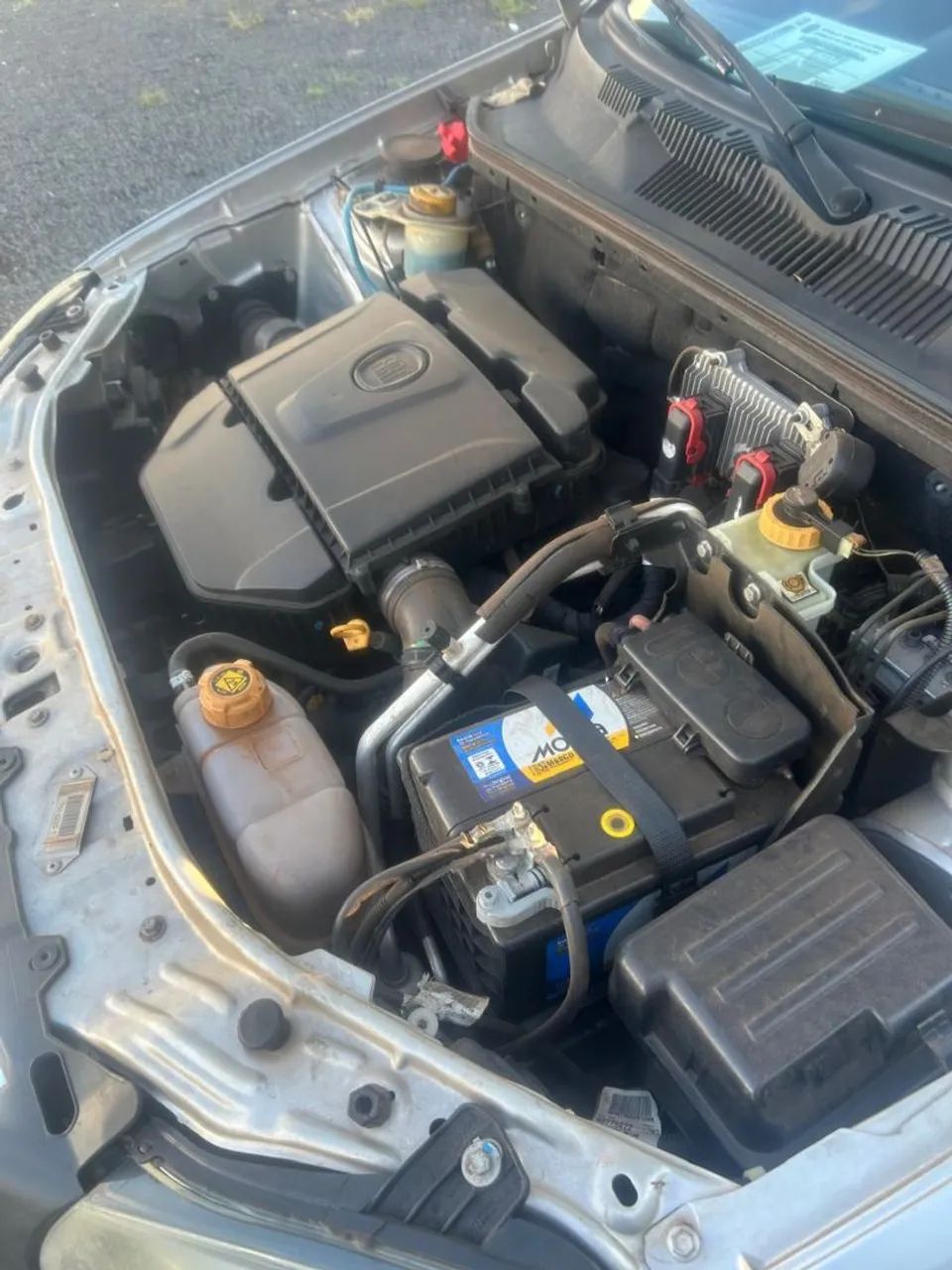 Fiat Strada Adventure 1.8/ 1.8 Locker Flex CE 2013 - Foto 3