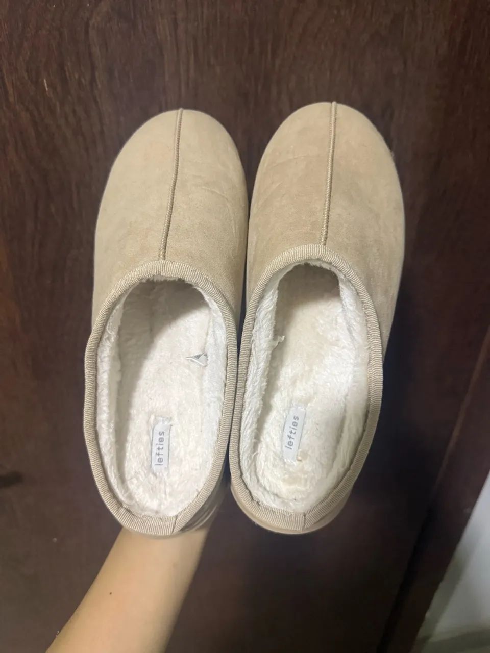 PANTUFA PLATAFORMA / MULE COM PELINHOS - Foto 2