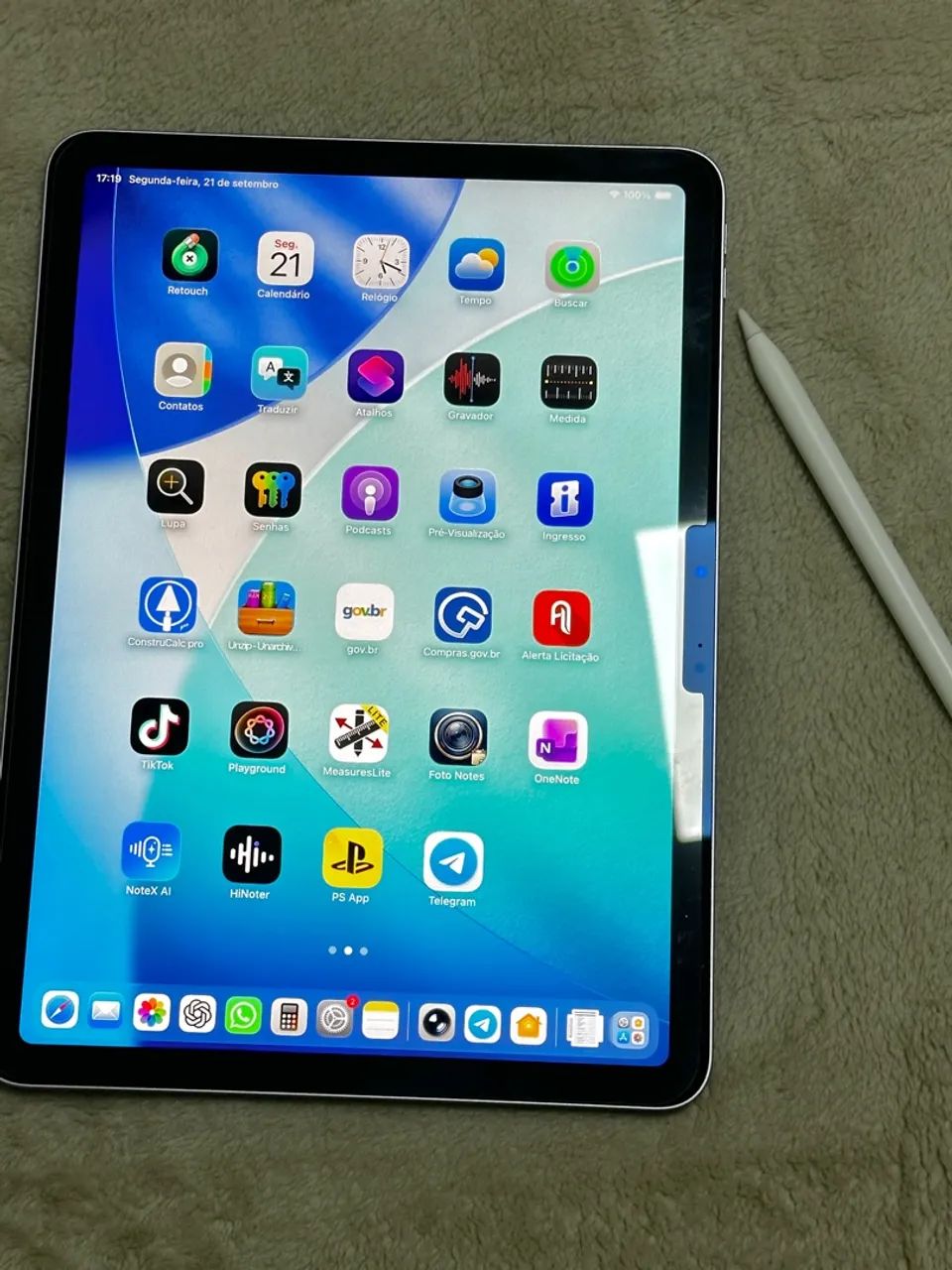 iPad Air 2024 com processador M2, 128Gb - Tablets e E-Readers