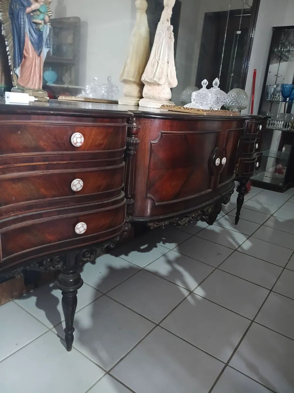 Móvel antigo, aparador com espelho.  - Foto 2