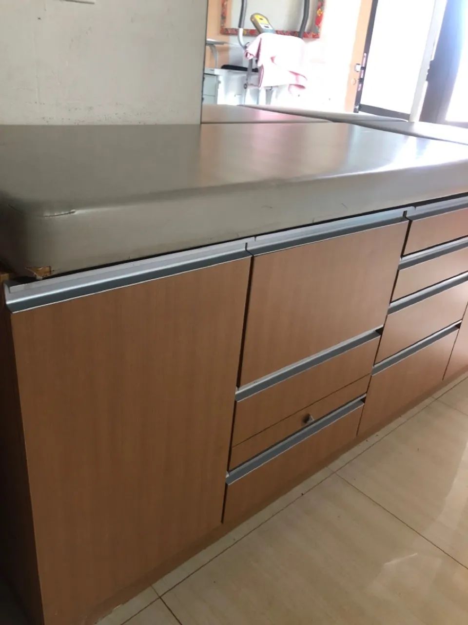 Maca de atendimento com armário  - Foto 4