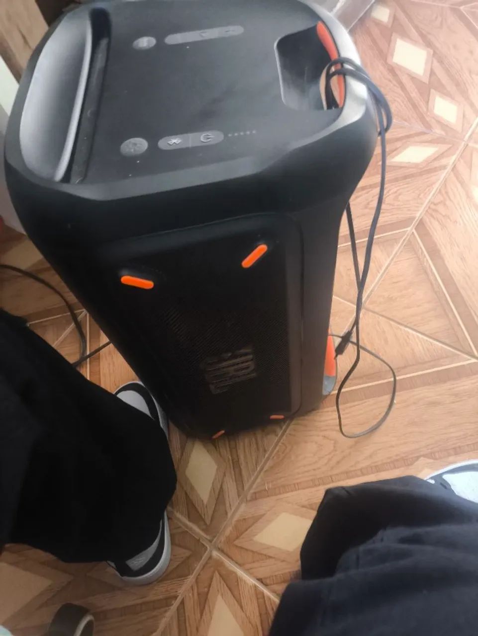 JBL partybox 100, valor negociável! - Foto 3
