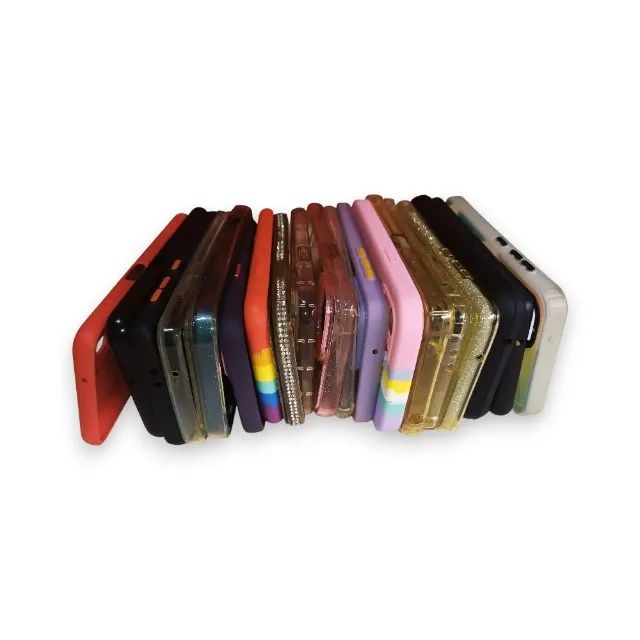 Capa Celular Smartphone Modelos Variados Usado - 20 peças - Foto 5