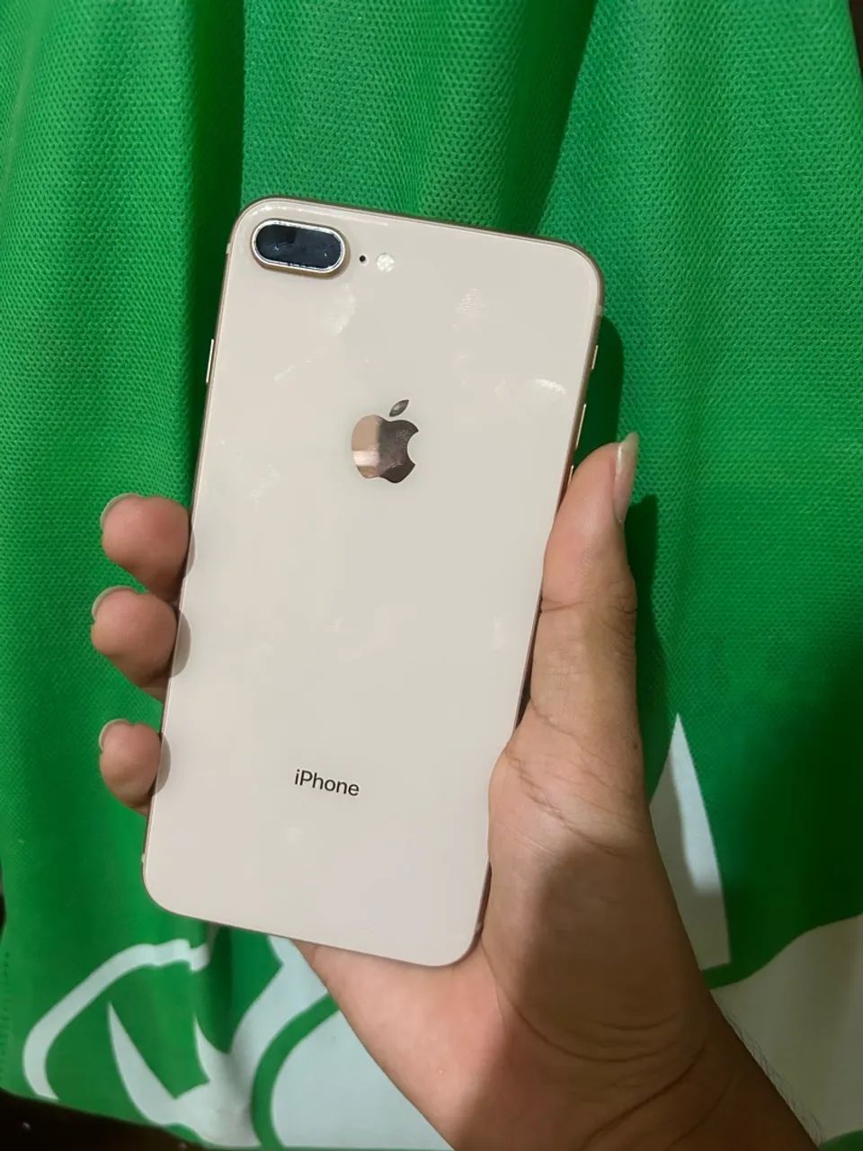 iPhone 8 Plus