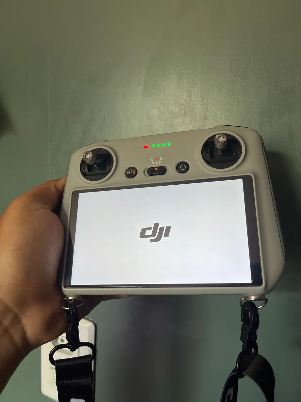 DRONE DJI MINI 3 CONTROLE COM TELA  - Foto 2