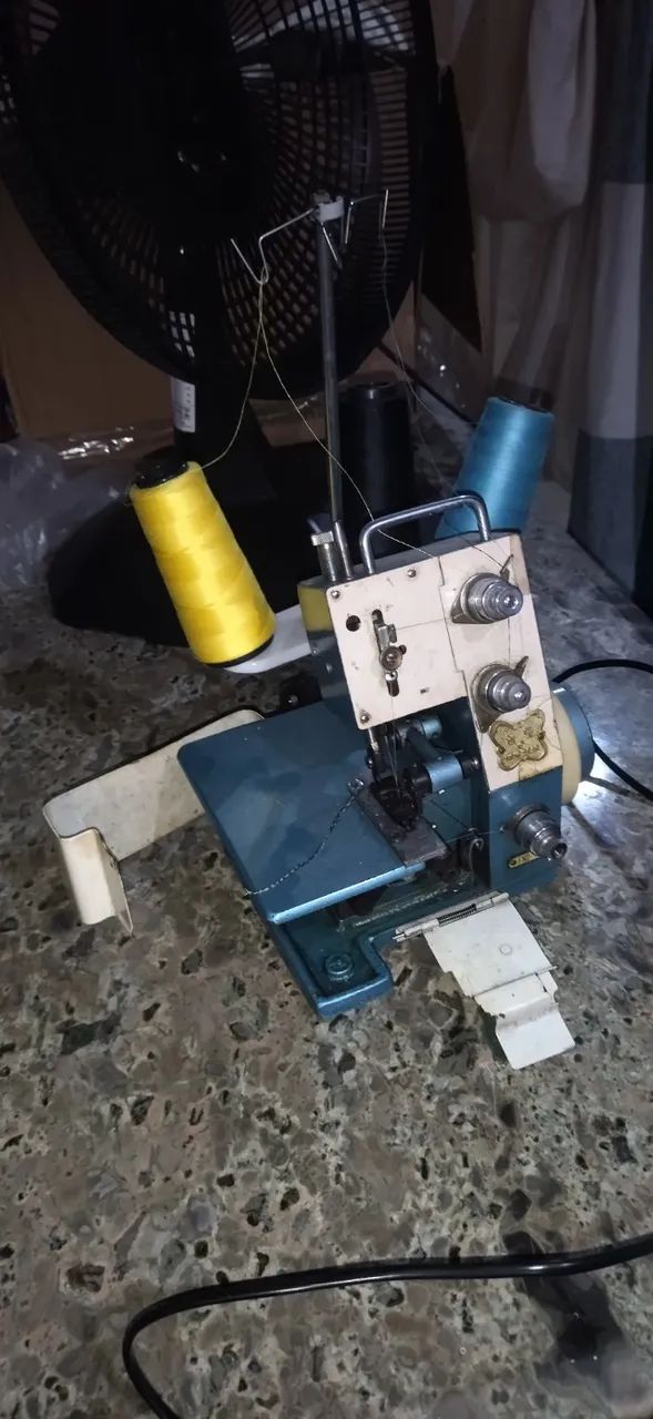 Máquina de costura overloque  - Foto 2