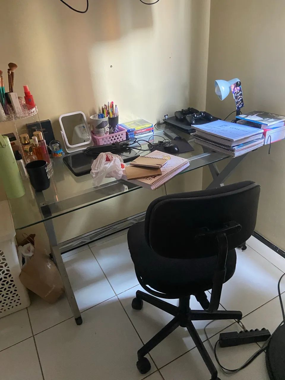 Mesa de estudo - Foto 4