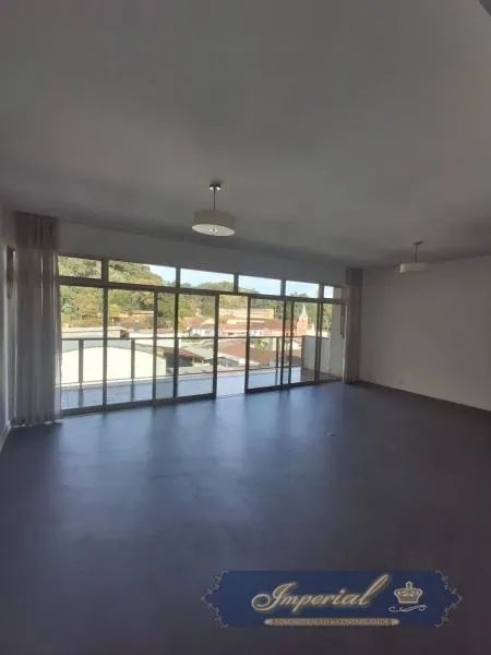 Apartamento- Petrópolis, Centro