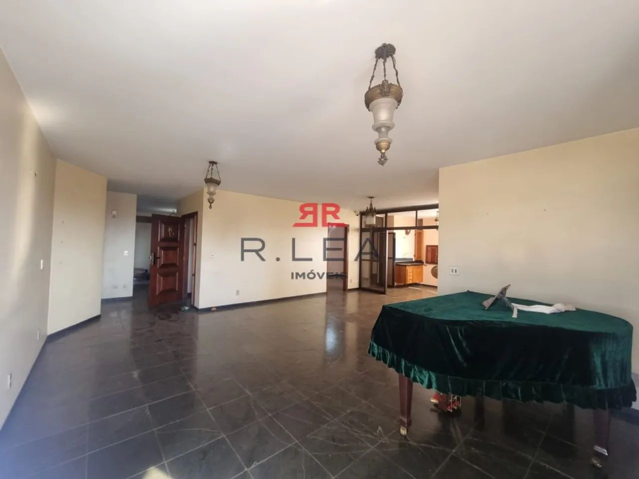 Apartamento no Residencial Versailles - Foto 2