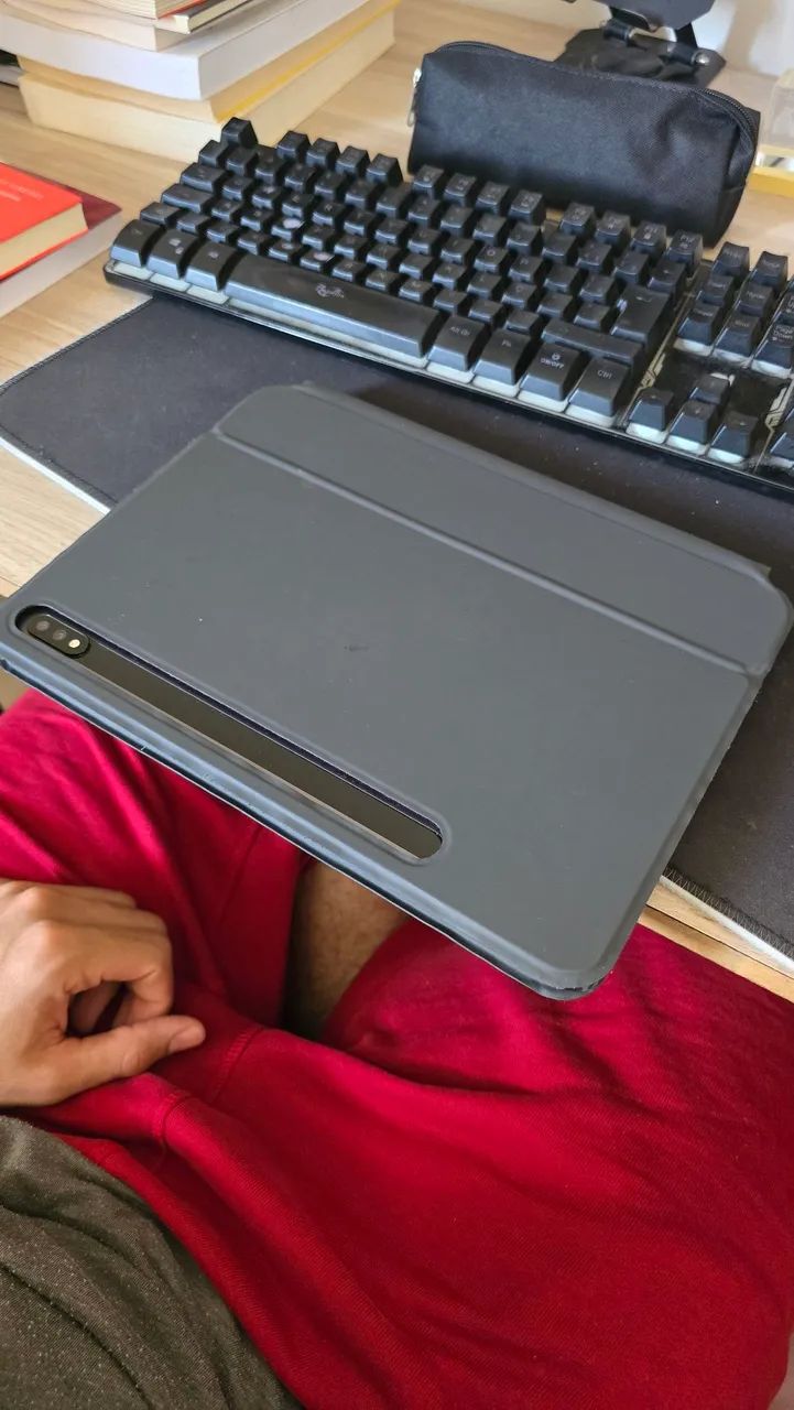 Tab S7 (não é o modelo FE) 256 GB com capa teclado, spen, caixa e capa extra - Foto 3
