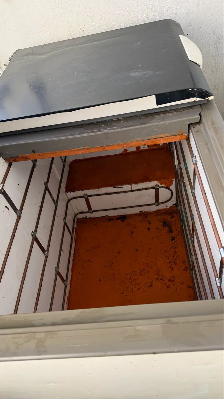 Freezer Horizontal Funcionando - Acompanha Transformador 127V ? 220V - Foto 3