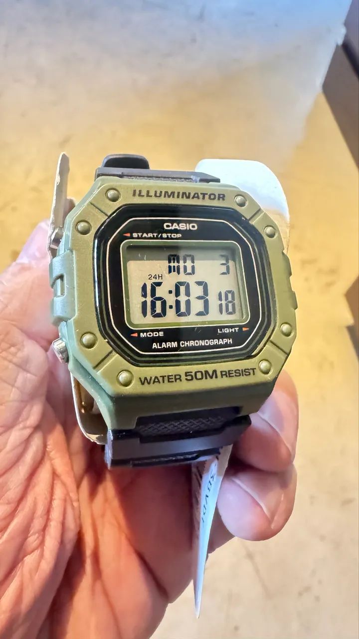 Relógio Casio Iluminator verde novo