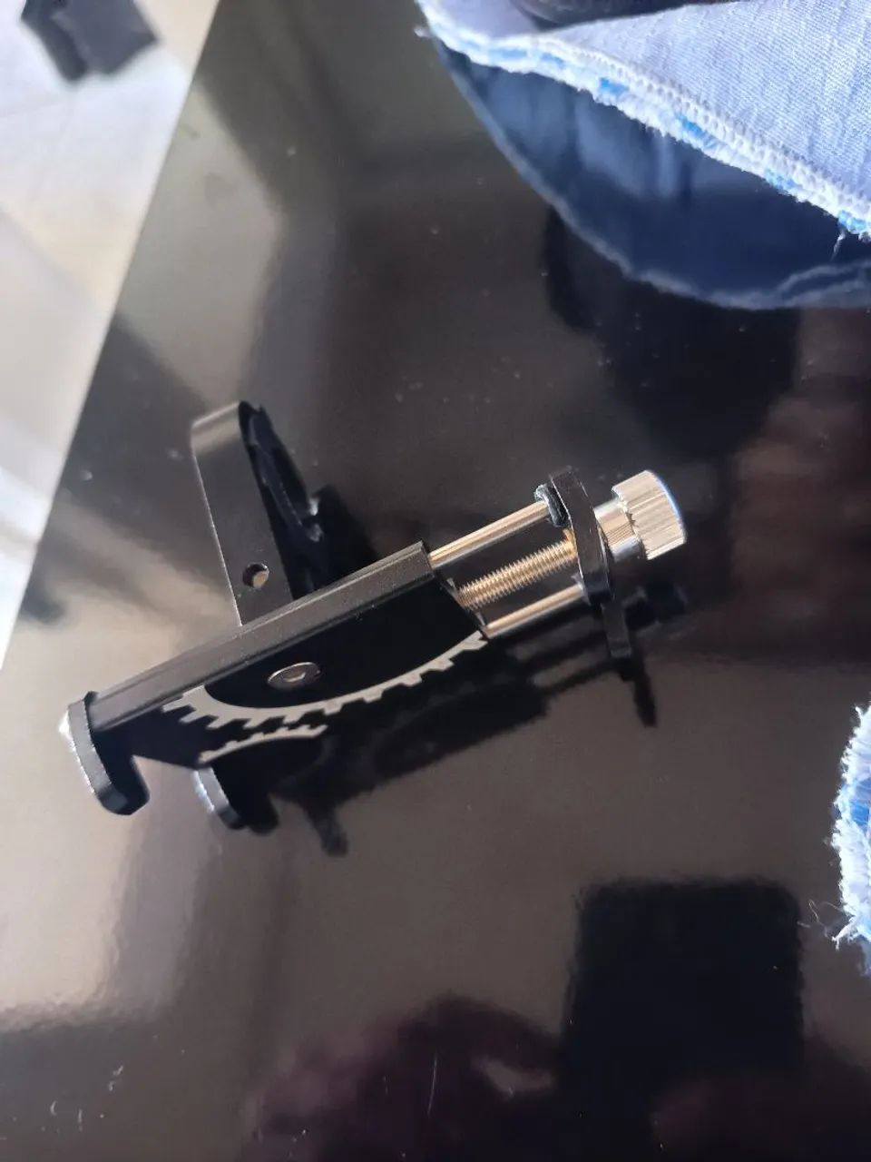 Suporte de celular para moto