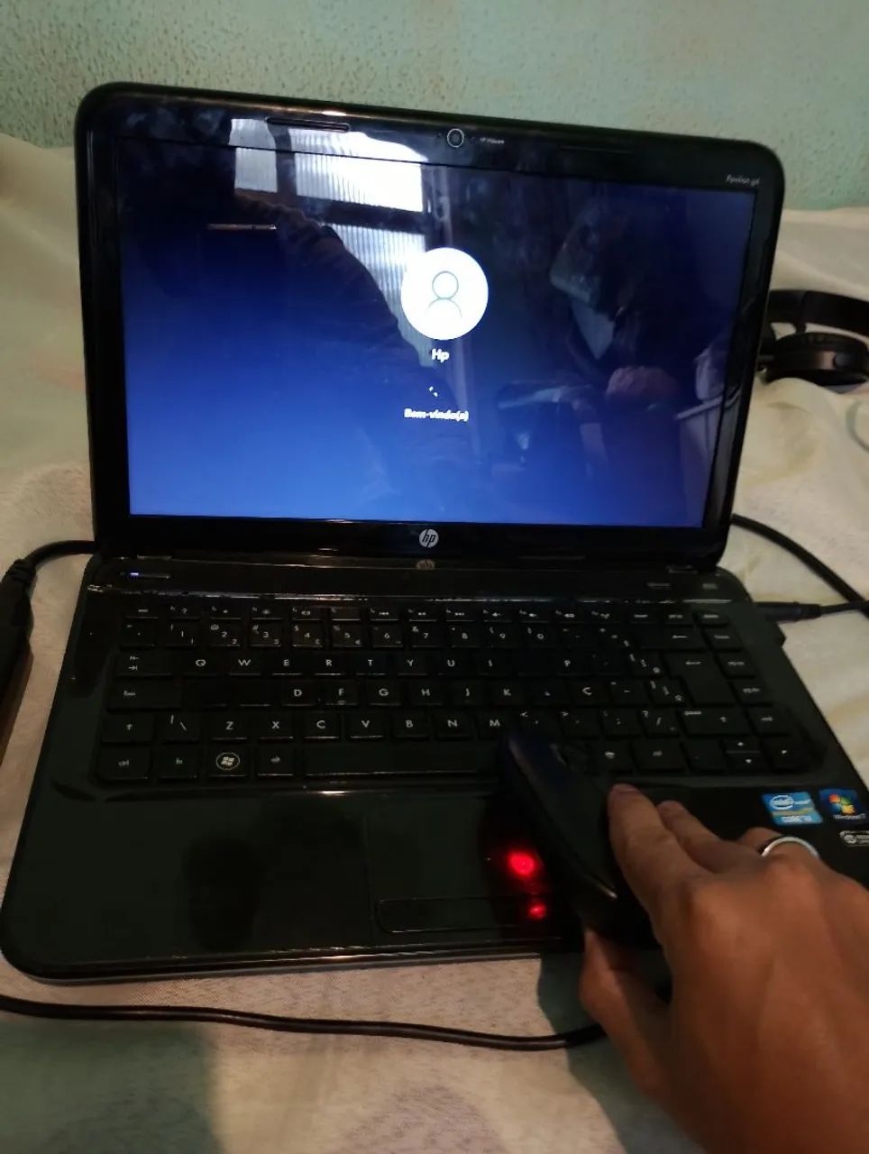 Notebook Windows 7 com mouse sem fio. - Foto 2