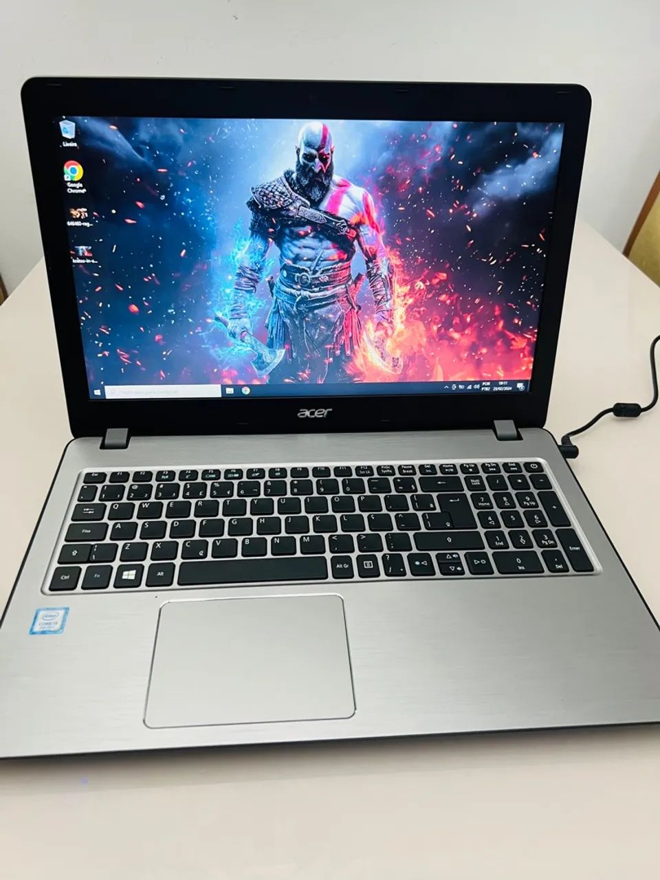 Notebook Acer i5 completo + Brinde
