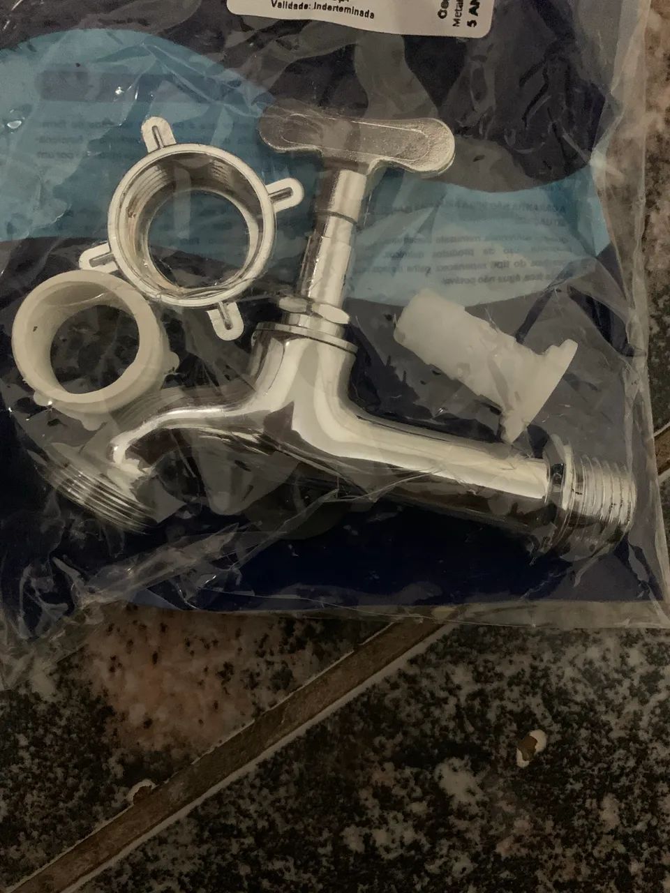 Duas torneiras, 1 torneira de metal e 1 torneira esfera - Foto 2